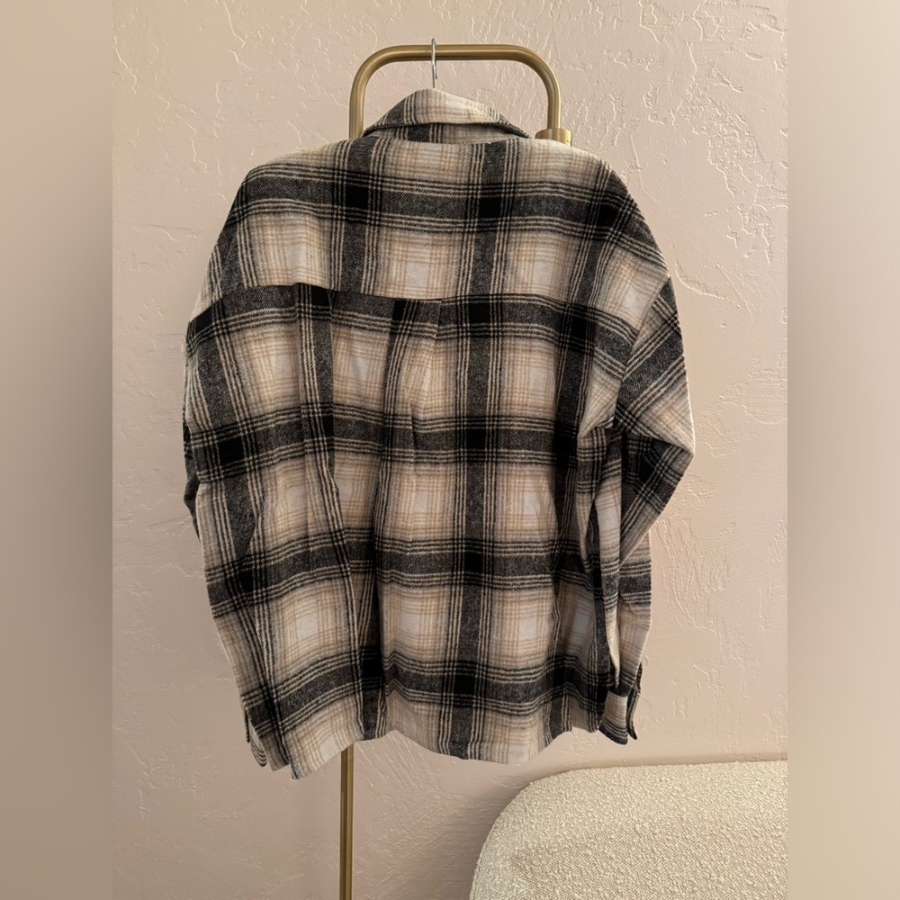 Oversized Flannel - Picture 3 of 4